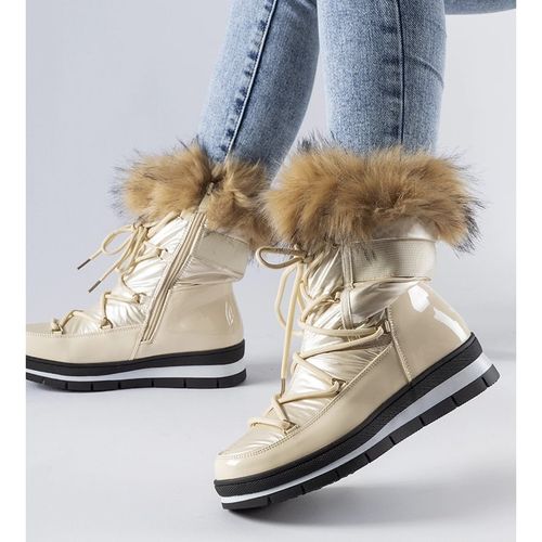 Beżowe lakierowane śniegowce z futerkiem r.36 na Arena.pl