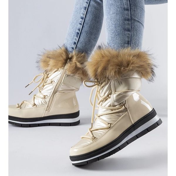 Beżowe lakierowane śniegowce z futerkiem r.36 zdjęcie 2