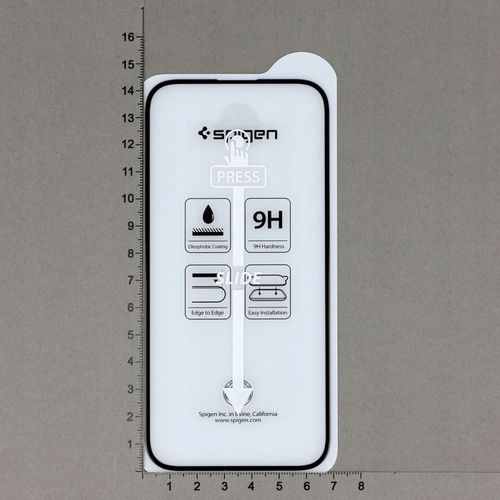 Szkło hartowane Spigen do iPhone 15, na ekran na Arena.pl