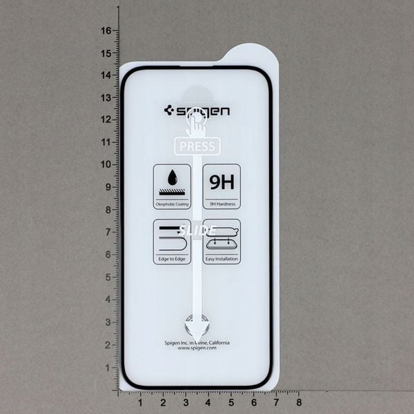 Szkło hartowane Spigen do iPhone 15, na ekran zdjęcie 2
