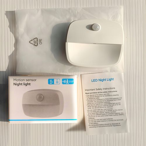 Lampka nocna Renew Force biały na Arena.pl