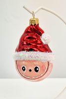 Głowa Ala'Labubu z Czapką Mikołaja Bombka - Idealna na Prezent - Różowa