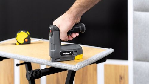 Zszywacz akumulatorowy gwoździarka 1,5Ah Rebel na Arena.pl