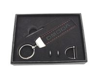 OMODA BRELOK samochodowy modny BRELOCZEK do kluczy + pudełko na prezent