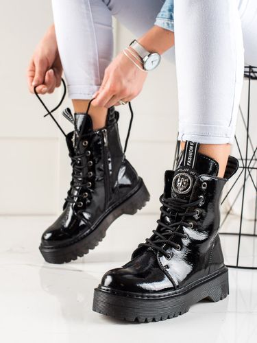 Nike EBERNON MID 001 r.39 na Arena.pl
