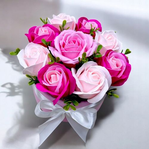 Flowerbox z Kwiatami Mydlanymi Prezent Upominek Flower box Róże Mydlane na Arena.pl