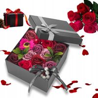 FLOWERBOX Z KWIATAMI MYDLANYMI PREZENT PUDEŁKO UPOMINEK KWIATY RÓŻE MYDLANE