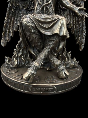 SIEDZĄCY BAPHOMET VERONESE WU77866A1 na Arena.pl