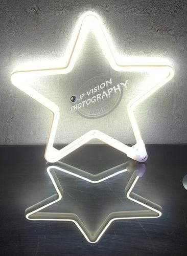 OZDOBA ŚWIĄTECZNA GWIAZDA NEON LED okno ZIMNY BIAŁY + GRATIS NAKLEJKI na Arena.pl