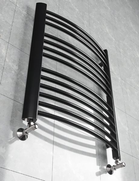 GRZEJNIK ŁAZIENKOWY CASUAL 720x570 CZARNY POŁYSK zdjęcie 4