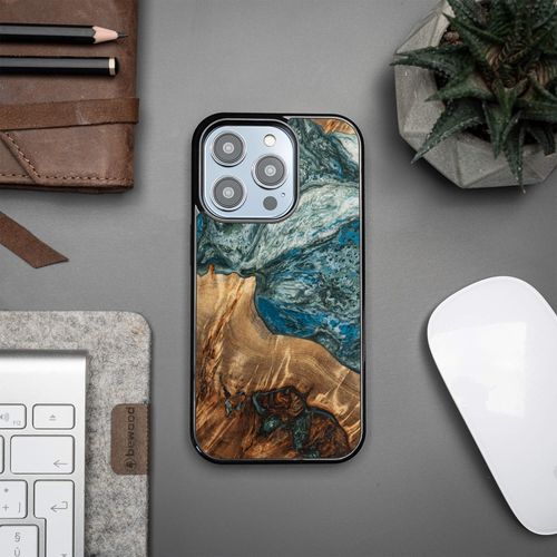 etui bewood unique do iphone 15 pro - planets - ziemia na Arena.pl