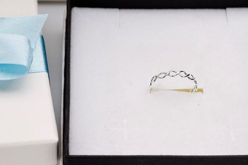 Srebrny pierścionek Staviori na Arena.pl