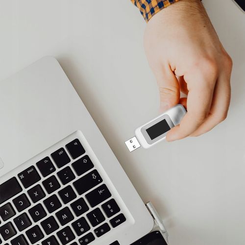 WOLTOMIERZ CYFROWY USB MIERNIK TESTER NAPIĘCIA AMPEROMIERZ WATOMIERZ LCD na Arena.pl