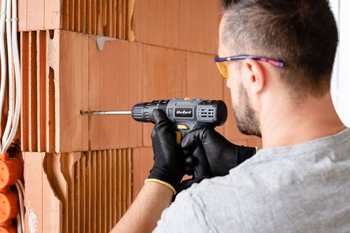 Wkrętarka akumulatorowa wiertarka UDAROWA 20V 2A na Arena.pl