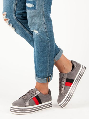 TRAMPKI NA PLATFORMIE VICES Rozmiar - 36 na Arena.pl