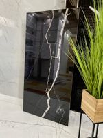 Czarna płytka gresowa polerowana z białymi żyłami marmuru, POŁYSK -gat. I