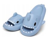 GRUBE KLAPKI NA BASEN REKINY ANTYPOŚLIZGOWE KAPCIE SHARK NIEBIESKIE