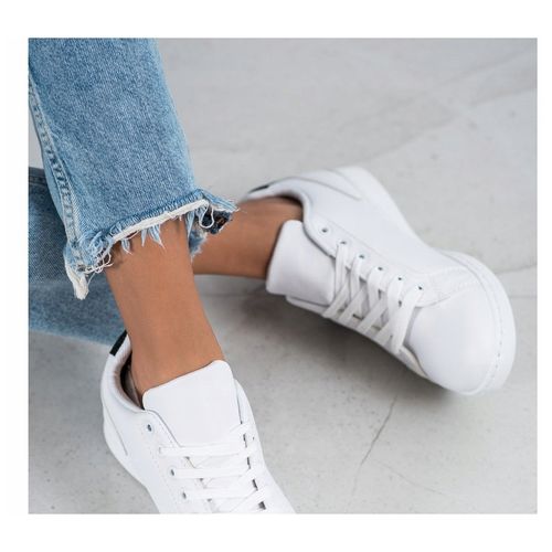 Modne Buty Sportowe r.39 na Arena.pl