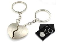 Brelok SERCE ŁAMANE prezent na ŚWIĘTA MIKOŁAJA Z GRAWEREM dla pary