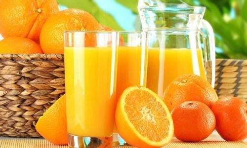 Sokowirówka Eldom S-line SK9S 700W srebrna na Arena.pl