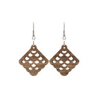 Kolczyki drewniane, orzech włoski, bigle ze stali chirurgicznej