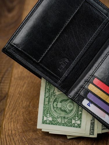 pionowy, dwukolorowy portfel męski ze skóry naturalnej - rovicky na Arena.pl