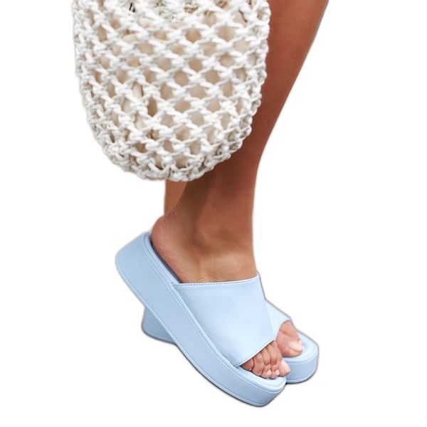 Niebieskie klapki na platformie r.40 zdjęcie 1