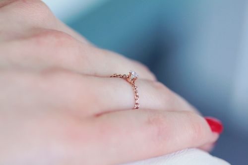 Złoty pierścionek PCR1013 - Diament na Arena.pl