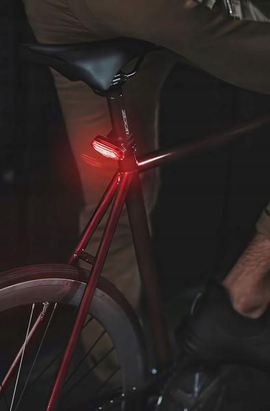 LAMPKA ROWEROWA TYLNA LED USB MOCNA zdjęcie 6