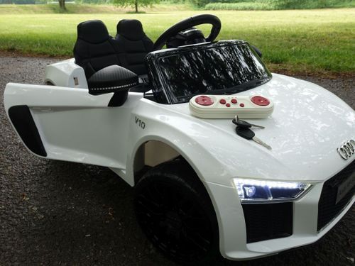 Audi R8 SPYDER Auto na akumulator Biały na Arena.pl
