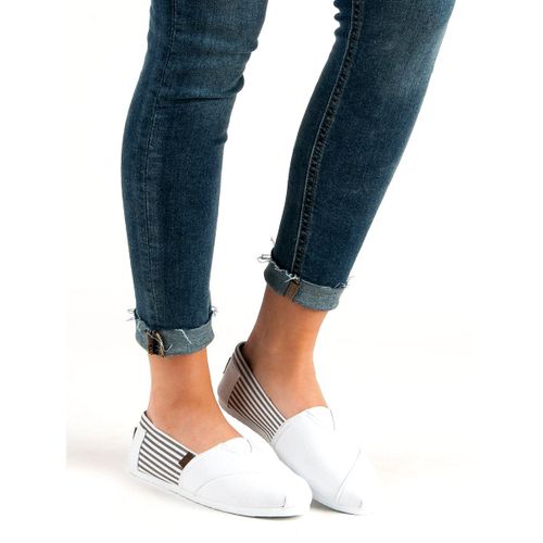 Lekkie Trampki Slip On r.41 na Arena.pl