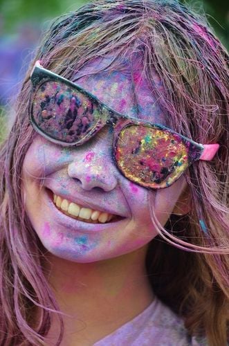 Kolorowy proszek Holi Puder Festiwal ZESTAW 100 szt. na Arena.pl