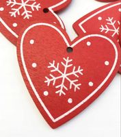 DREWNIANE ZAWIESZKI Serduszka z płatkiem śniegu BOMBKI Świąteczne 5 sztuk