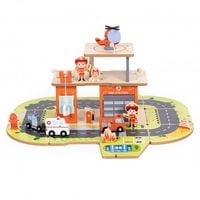 DREWNIANY GARAŻ STRAŻY POŻARNEJ 2-POZIOMOWY Z LĄDOWISKIEM 3+