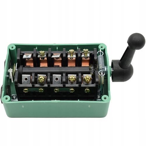 WŁĄCZNIK WYŁĄCZNIK ŁĄCZNIK KRZYWKOWY W OBUDOWIE LEWO PRAWO 3 FAZY 30A 380V na Arena.pl