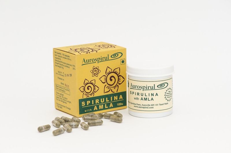 AUROSPIRUL Spirulina z Amlą (100 kaps.) zdjęcie 1