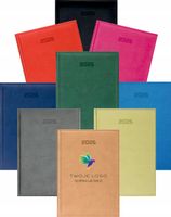 KALENDARZ A5 2026 DZIENNY firmowy nadruk uv z twoim logo napisem 100 sztuk