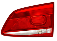 Volkswagen Passat B7 Lampa tylna wewnętrzna KOMBI PRAWA