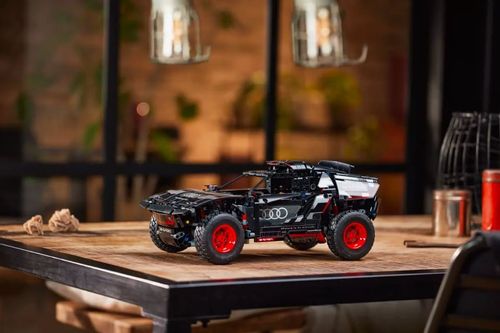 Klocki Technic 42160 Audi RS Q e-tron na Arena.pl