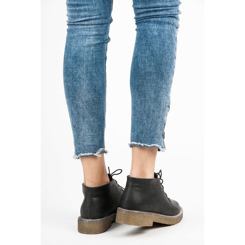 Wiązane Półbuty r.36 na Arena.pl