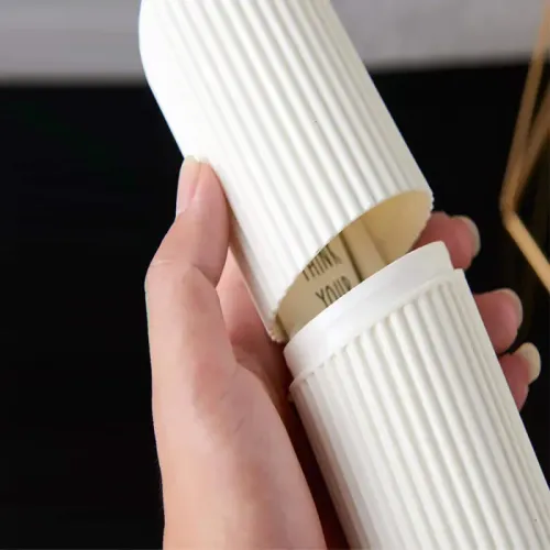 Etui pojemnik na szczoteczkę pastę do zębów podróżny organizer na Arena.pl