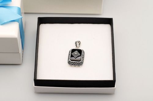 srebrny wisiorek staviori na Arena.pl