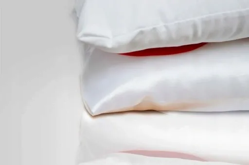 PODUSZKA WALENTYNKOWA DWUSTRONNA 40 CM PREZENT DLA NIEJ WZORY WALENTYNKI zdjęcie 3