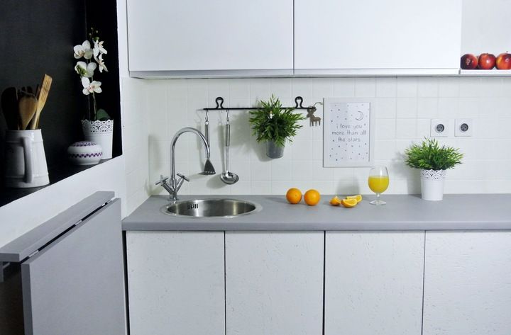 Farba RENOWACJA PŁYTEK ceramicznych kolory RAL zdjęcie 9