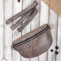 saszetka nerka damska skórzana z kwiatowym wzorem paolo peruzzi t-36-d