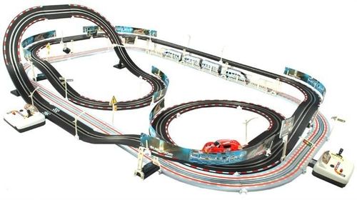 Tor wyścigowy na Arena.pl