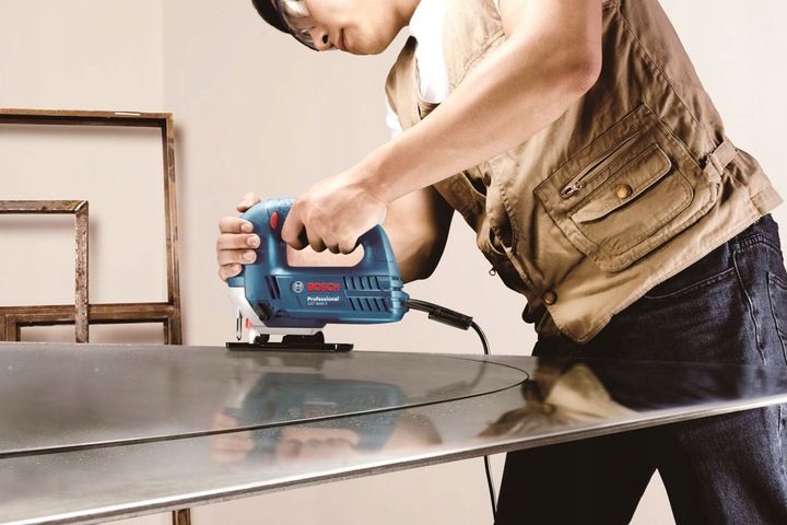 WYRZYNARKA 710W GST 8000E BOSCH zdjęcie 5