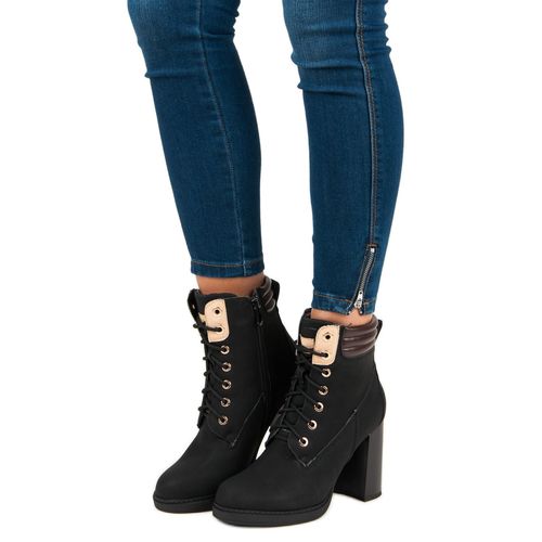 Czarne botki workery r.39 na Arena.pl