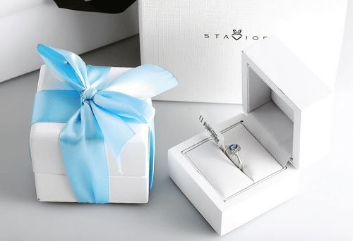 pierścionek z szafirem i diamentami dowolne złoto 585 żółte 18 na Arena.pl