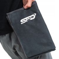 SFD WEAR RĘCZNIK Z MIKROFIBRY 1 SZTUKA SZYBKOSCHNĄCY 70x120cm NA TRENING